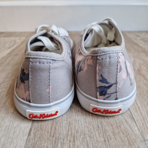 Cath Kidston Floral Canvas Shoes size 4 *NEW  & Unworn - Picture 4 of 5